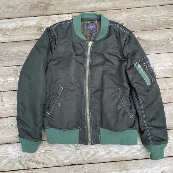 Alpha Industries Bomber Jacket XL Green - Picture 2 of 11